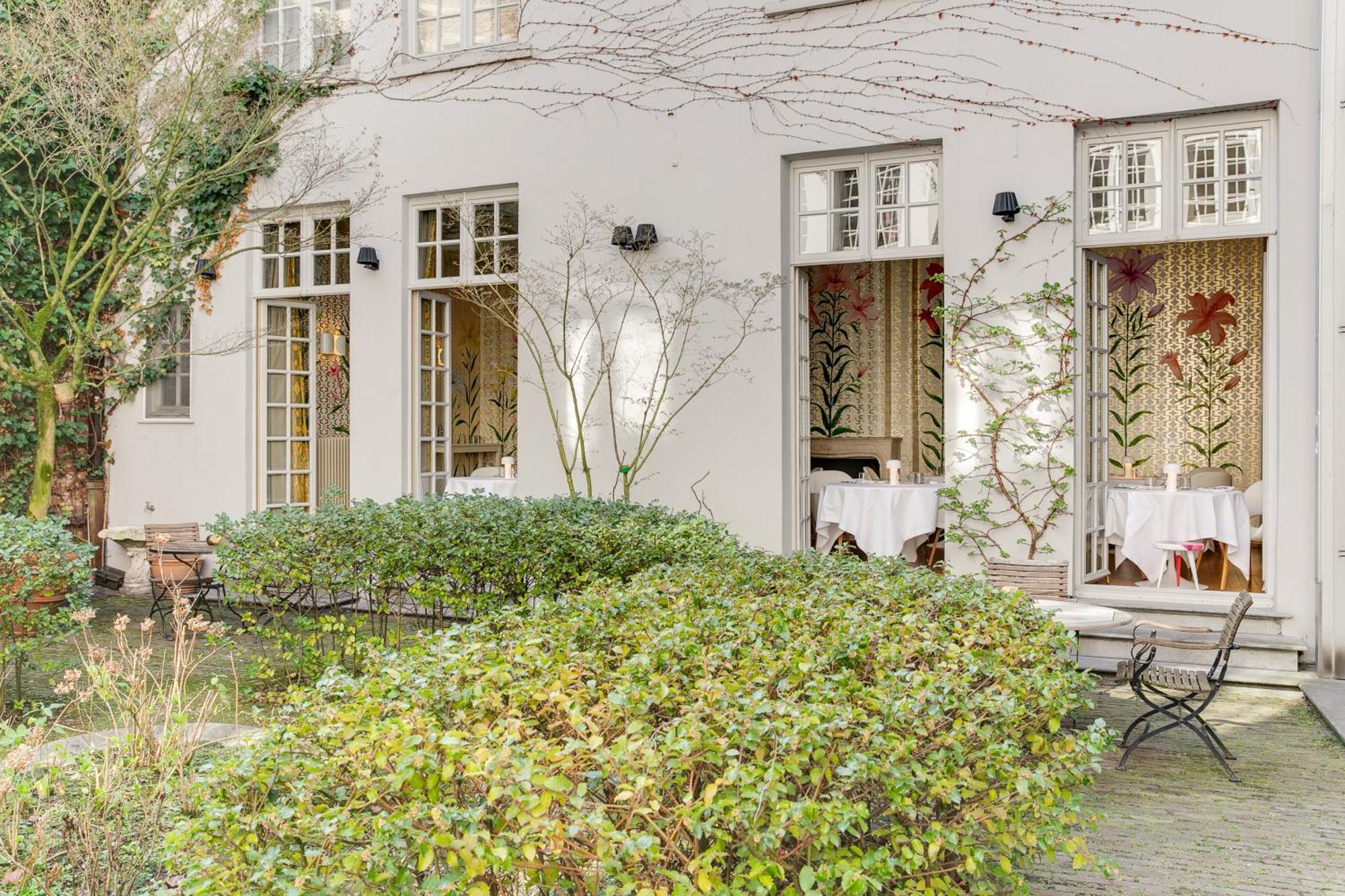 Small Luxury Hotel De Witte Lelie Antuérpia Exterior foto